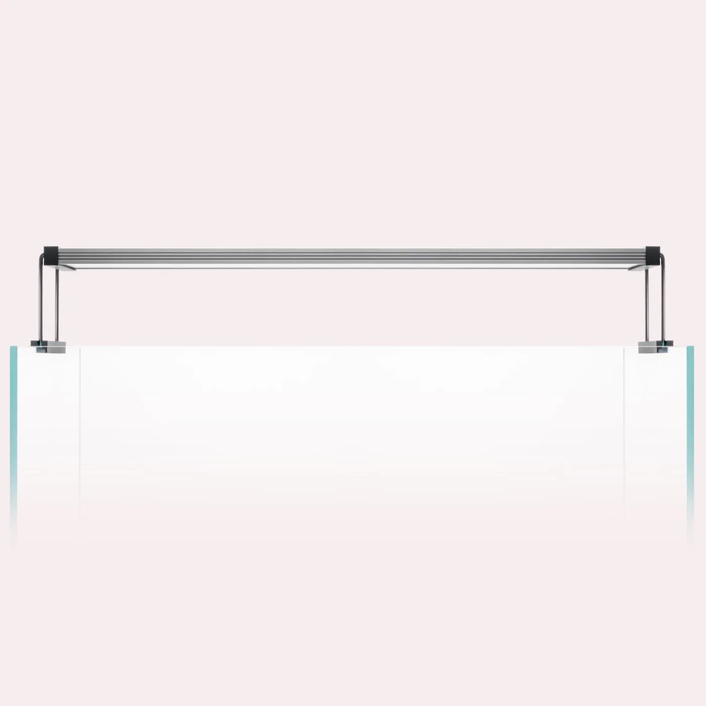 Aparelho de iluminação metálico com vidro transparente