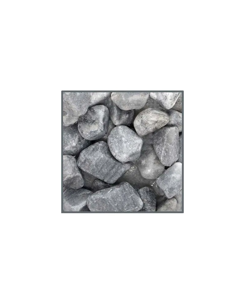 Pedras decorativas cinzentas em fundo branco