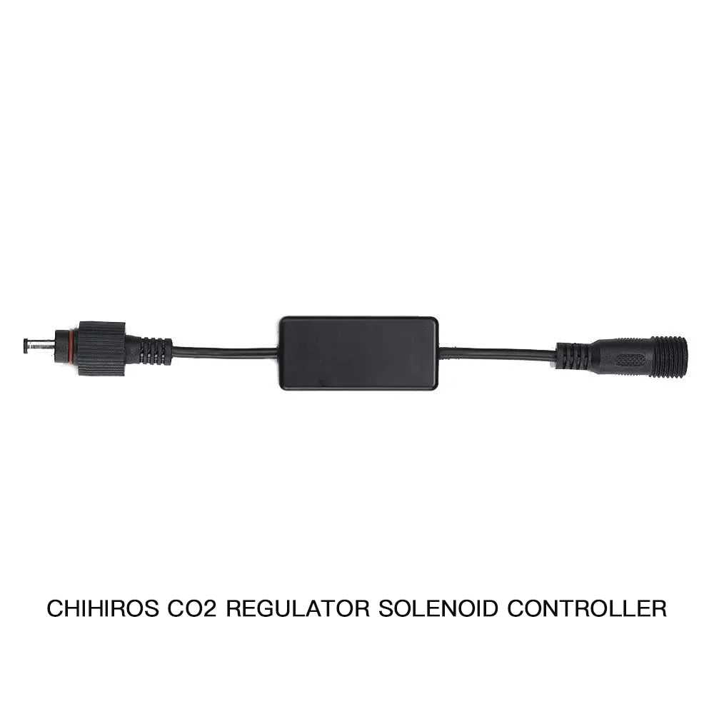 Controlador solenóide regulador CO2 CHIHIROS com cabo preto e texto descritivo