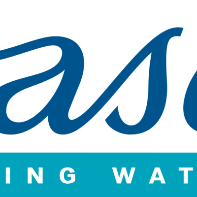 Logotipo da Oase com texto LIVING WATER