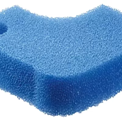 Esponja azul porosa com orifício circular