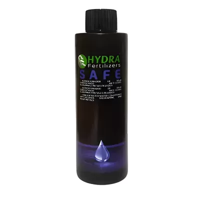 Frasco preto com rótulo HYDRA Fertilizers SAFE e gota de água azul