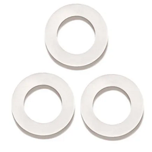 Três anéis brancos circulares sobre fundo branco