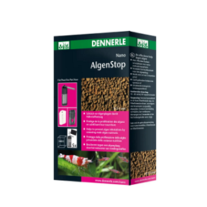 Embalagem do produto DENNERLE Nano AlgenStop com pellets castanhos e imagens de aquário