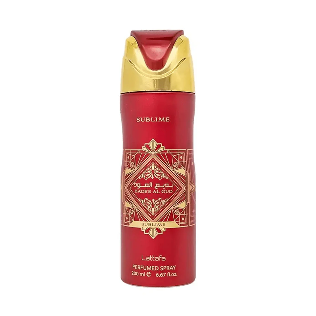 Frasco vermelho de spray perfumado Lattafa Badel Al Oud Sublime com tampa dourada
