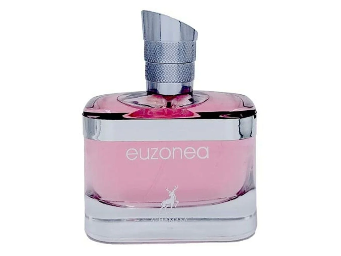 Frasco de perfume de vidro com líquido cor-de-rosa e tampa prateada