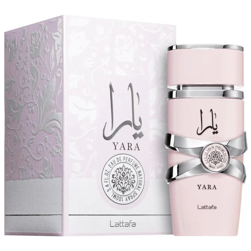 Frasco de perfume rosa claro YARA com detalhes prateados e caixa com padrão floral