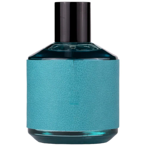 Frasco de perfume azul com tampa preta e rótulo azul-turquesa