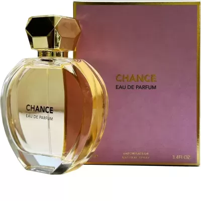 Frasco de perfume Chance Eau de Parfum transparente com tampa dourada e caixa rosa