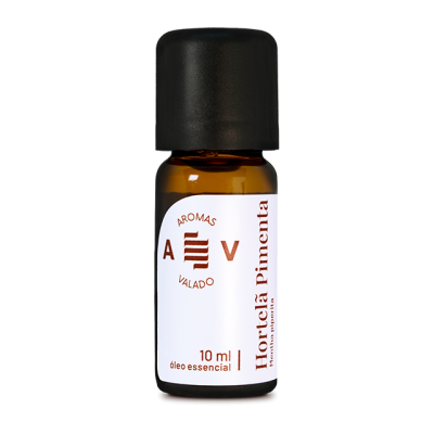 frasco pequeno de óleo essencial Hortelã Pimenta com rótulo branco e texto vermelho e preto