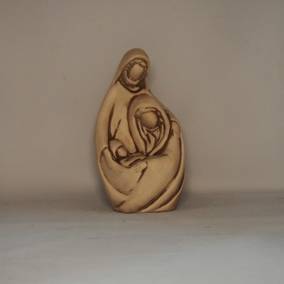 Estátua decorativa bege de duas figuras humanas abraçadas