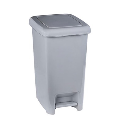 Contentor de lixo cinzento claro com tampa e pedal.