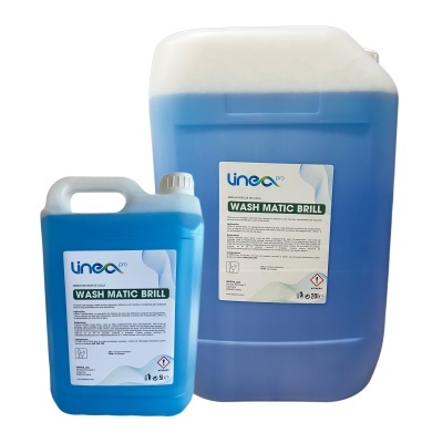 Recipientes de líquido azul com etiquetas linea pro WASH MATIC BRILL