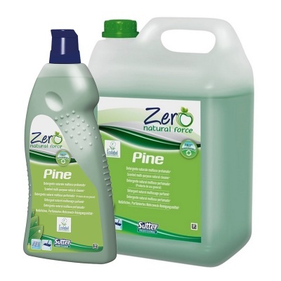 Produtos detergentes naturais aroma pinho Zero Natural Force da Sutter Professional em embalagens verde e branca.