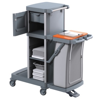 Carrinho de limpeza cinzento com gaveta, armário, prateleiras e compartimento lateral