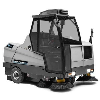 Veículo de limpeza industrial cinza com escovas circulares frontais e laterais