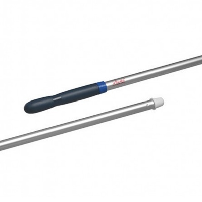 Varas de metal com empunhadura preta e azul e ponta branca, texto 'VILEDA'