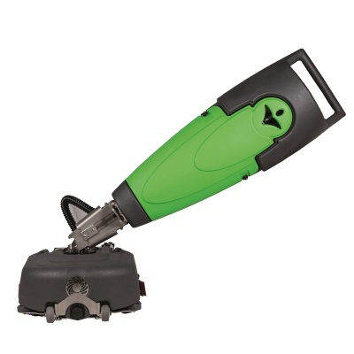 Ferramenta elétrica verde e preta para limpeza com base rotativa