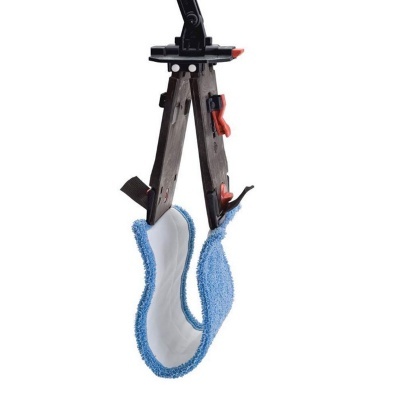 Suporte de limpeza com microfibra branca e azul para esfregona