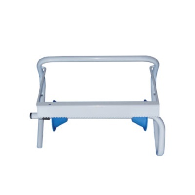 Suporte de metal branco com partes azuis