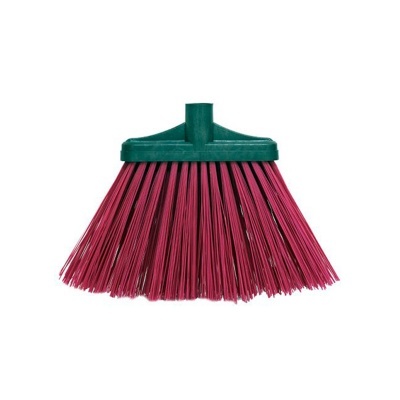 Vassoura de piaçava com cerdas vermelhas e suporte verde