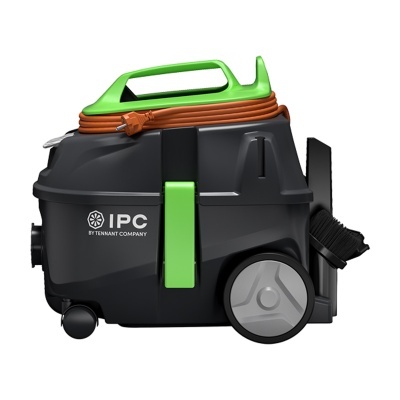 aspirador industrial preto com detalhes verdes e roda cinzenta