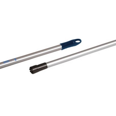 duas varas metálicas prateadas com ponta preta e azul