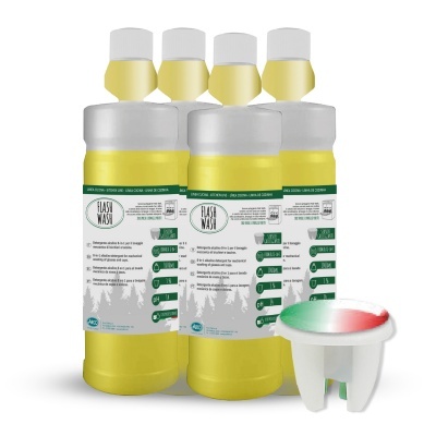 Conjunto de quatro garrafas amarelas com tampas brancas e dispositivo plástico com cores da bandeira italiana