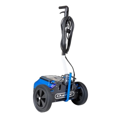 Equipamento azul e preto com rodas grandes e cabo elétrico enrolado