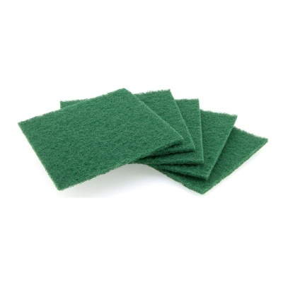 Conjunto de cinco esfregões verdes retangulares para limpeza