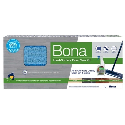 Kit de cuidado de pavimentos Bona com pano microfibra azul, pulverizador 1L e cabo para esfregona em embalagem branca verde e cinza