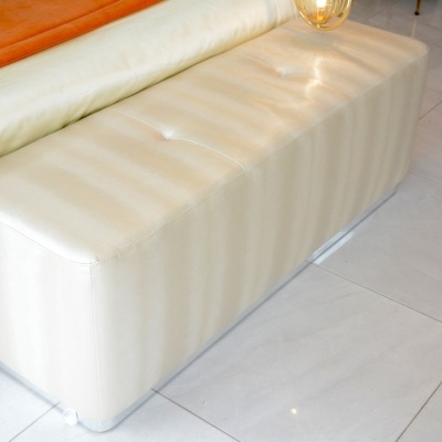 Banqueta Simples c/ Brilhantes