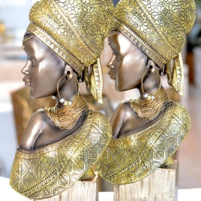 Figura "Mulher Africana"