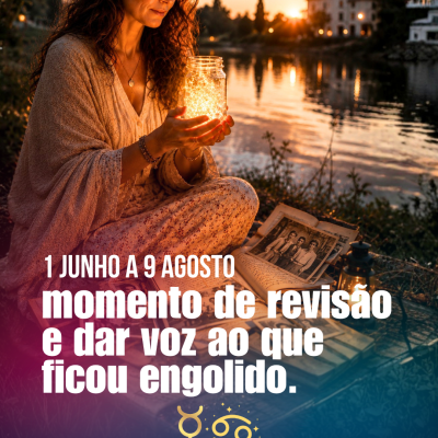 Mulher com vestido bege segurando frasco com luzes LED ao lado de livro aberto e lanterna junto a lago ao pôr do sol.