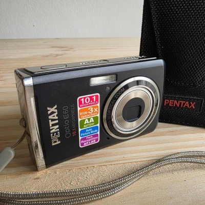 https://www.muuro.pt/product/pentax-optio-e60