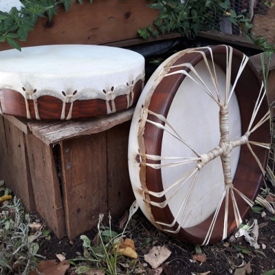 https://www.muuro.pt/product/tambor-lakota-castanho