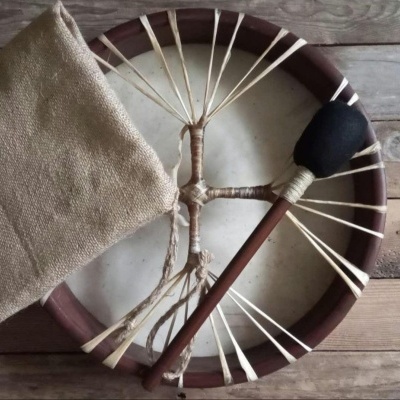 https://www.muuro.pt/product/tambor-lakota-castanho