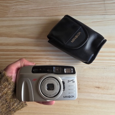 https://www.muuro.pt/product/minolta-zoom-70lf