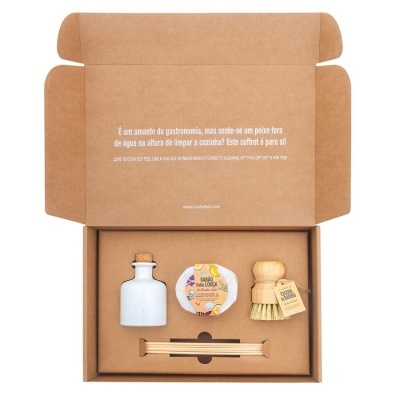 Pack de limpeza de cozinha com frasco branco, sabonete, escova de bambu e varetas