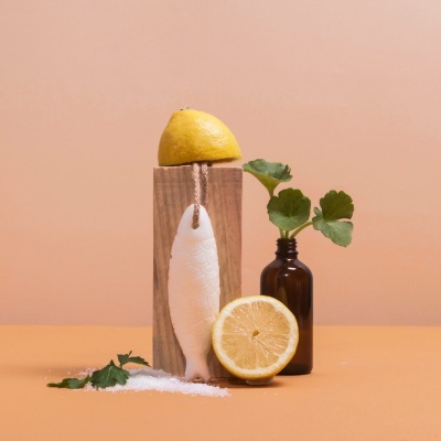 Sabonete&#x20;Sardinha&#x20;Lim&#x00E3;o&#x20;e&#x20;Sal&#x20;Marinho&#x20;80g