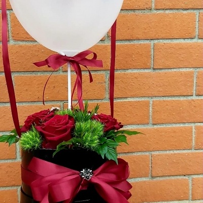 Caixa&#x20;de&#x20;Rosas&#x20;com&#x20;Bal&#x00E3;o