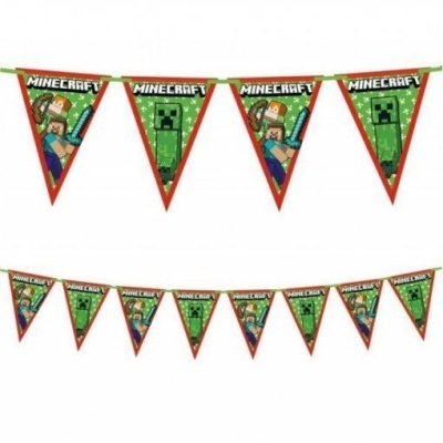 Bandeirolas triangulares temáticas Minecraft nas cores verde, vermelho e azul.