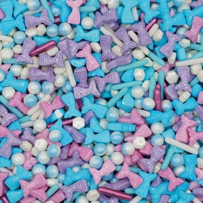 Confeitos de açúcar coloridos em formas variadas e brilhosas