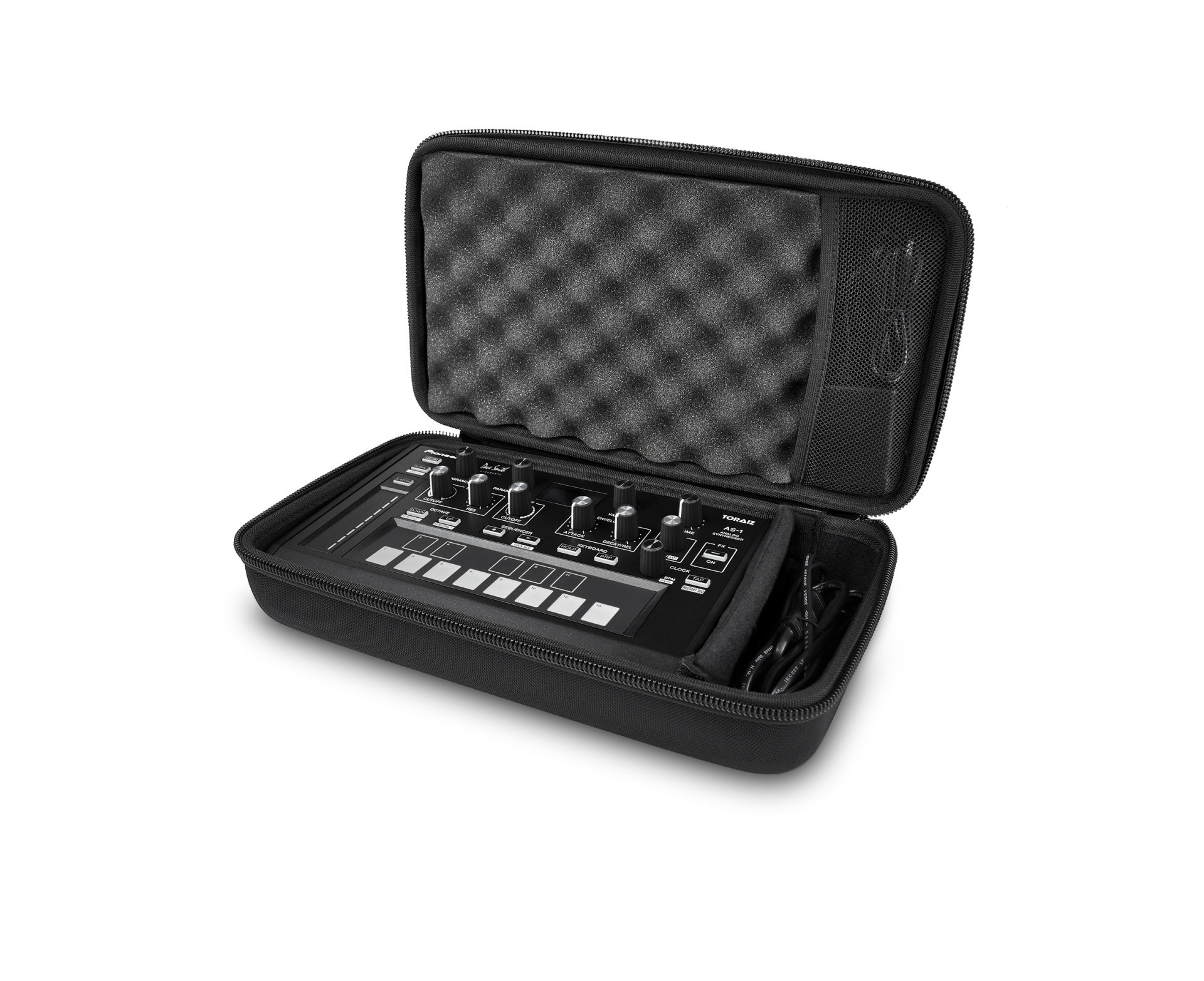 Controlador musical Pioneer TORAIZ AS-1 numa mala preta com interior em espuma.