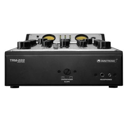 Equipamento de áudio OMNITRONIC TRM-222 preto com botões e medidores amarelos
