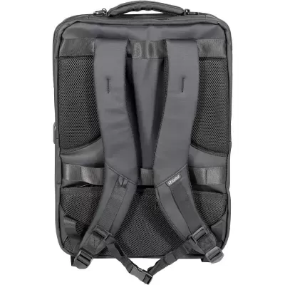 Mochila preta vista de costas com alças acolchoadas e etiqueta OBAG
