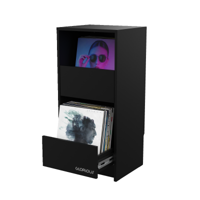 Móvel preto para discos vinil com gaveta aberta e discos visíveis