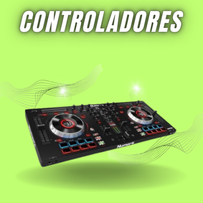 Controlador de DJ preto e colorido com rodas e botões em fundo verde