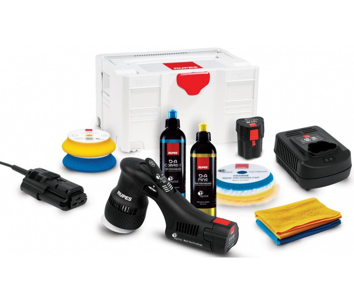 Kit de polimento de carro com polidora, líquidos, discos, panos, bateria, carregador e caixa branca.