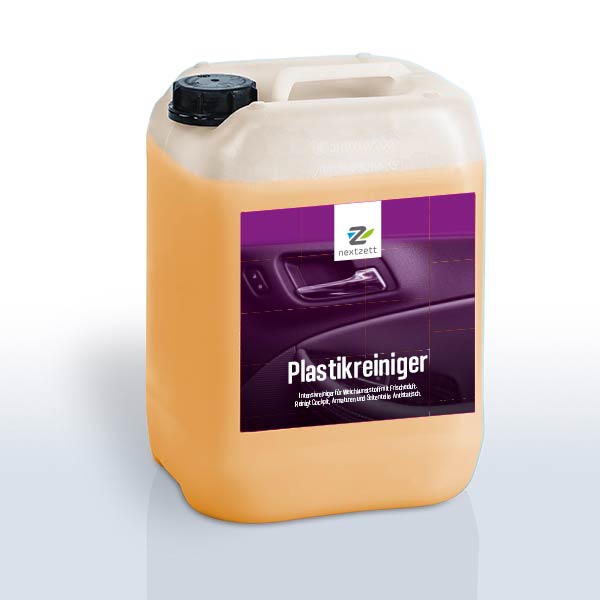 Recipiente plástico amarelo com etiqueta roxa de produto de limpeza para plástico automóvel
